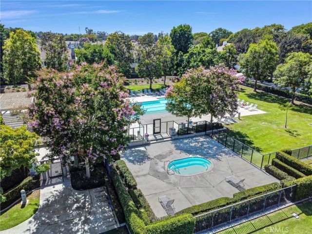 88 Greenmoor, Irvine, CA 92614