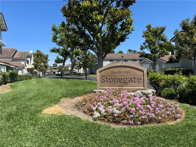 88 Greenmoor, Irvine, CA 92614