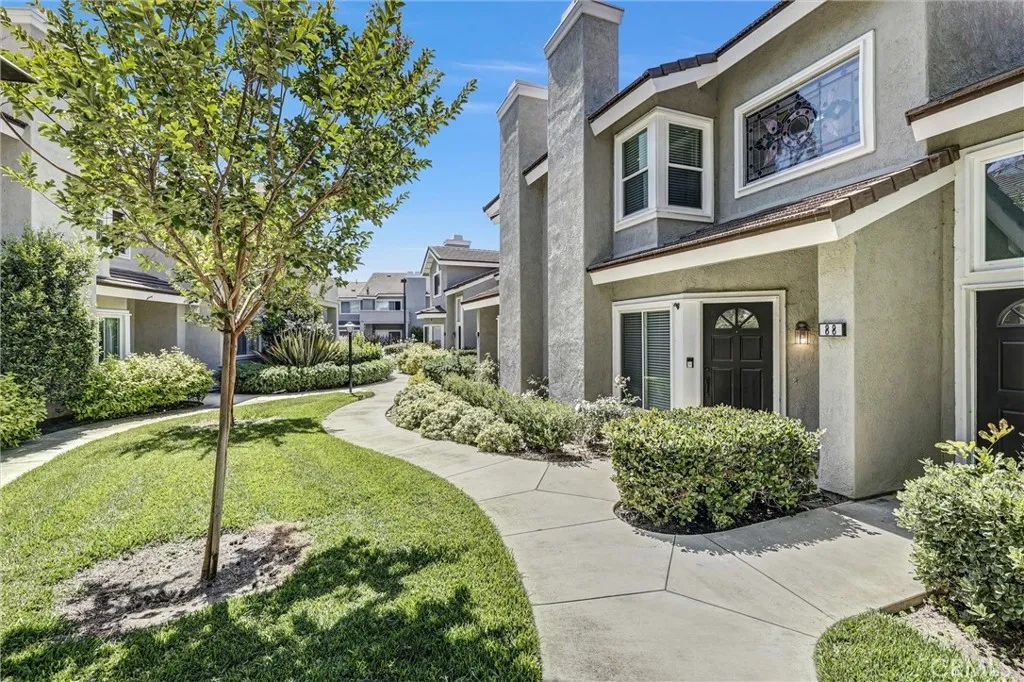 88 Greenmoor, Irvine, CA 92614