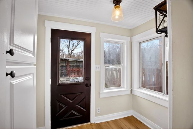 611 Montview St, Observatory Hill, PA 15214