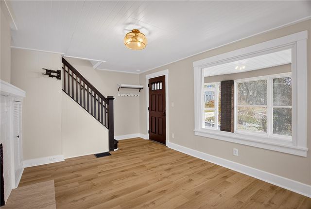 611 Montview St, Observatory Hill, PA 15214