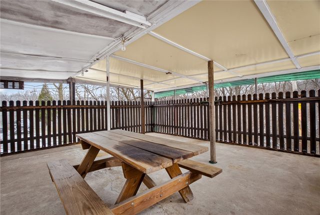 611 Montview St, Observatory Hill, PA 15214