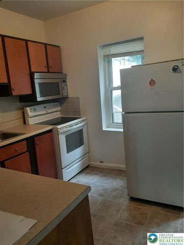 824 East 8Th Street East, Bethlehem City, PA 18015