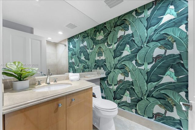 17875 Collins Ave 3002, Sunny Isles Beach, FL 33160