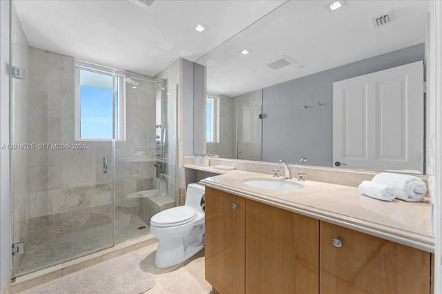 17875 Collins Ave 3002, Sunny Isles Beach, FL 33160