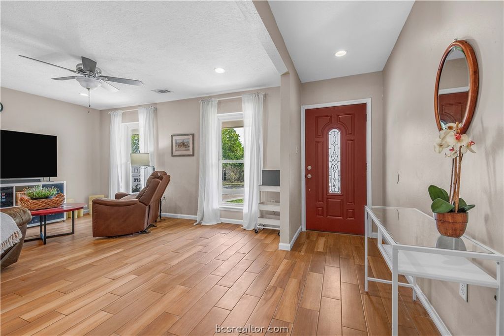 1204 Berkeley Street, College Station, TX 77840 — photo 3