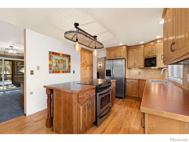 31 Kings Canyon Road, Bellvue, CO 80512