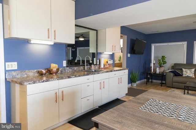 6 & 8 PIERCES POINT ROAD, Cape May Court House, NJ 08210