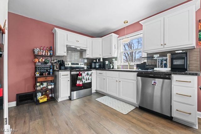 4722 Navarre Road SW, Canton, OH 44706