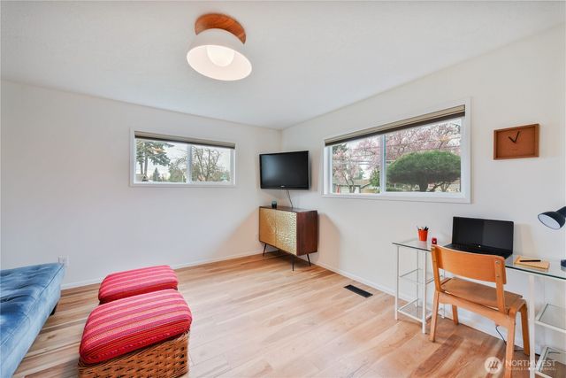 2106 28th, Longview, WA 98632