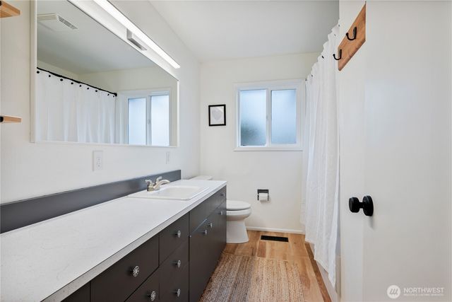 2106 28th, Longview, WA 98632