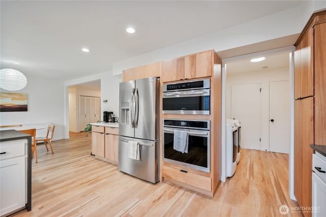 2106 28th, Longview, WA 98632