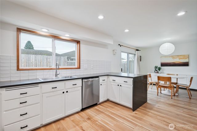 2106 28th, Longview, WA 98632