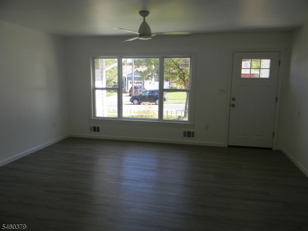 27 Violet Ter, Milltown Boro, NJ 08850 — photo 2