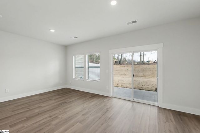 915 Yarn Way, Greer, SC 29651