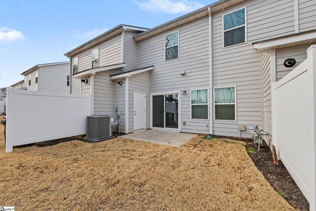 915 Yarn Way, Greer, SC 29651