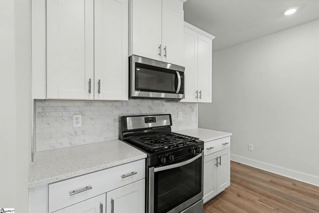 915 Yarn Way, Greer, SC 29651