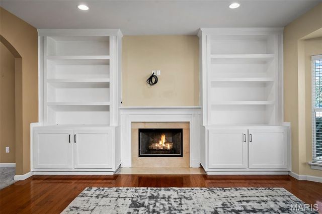 1131 Harwood Road, Des Peres, MO 63131