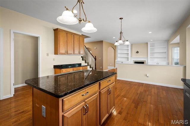 1131 Harwood Road, Des Peres, MO 63131