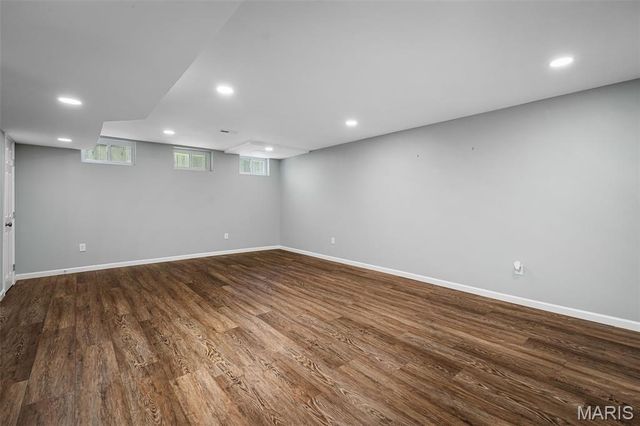 1131 Harwood Road, Des Peres, MO 63131