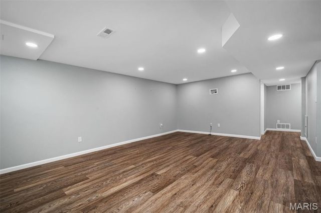 1131 Harwood Road, Des Peres, MO 63131