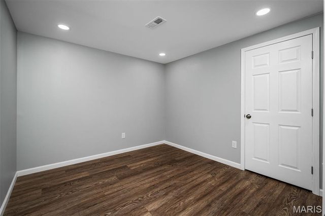 1131 Harwood Road, Des Peres, MO 63131