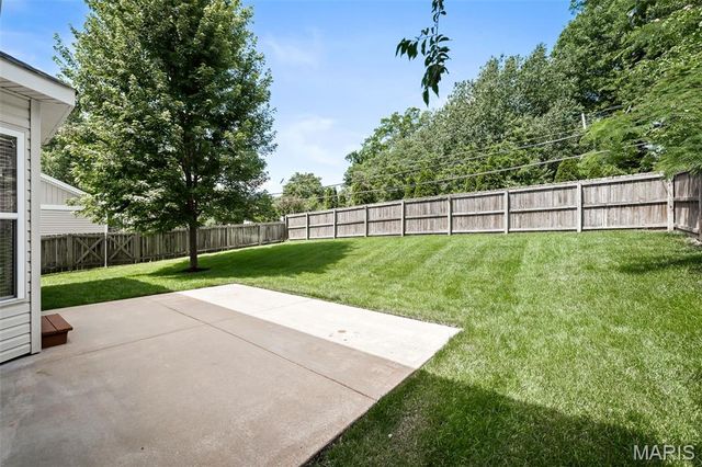 1131 Harwood Road, Des Peres, MO 63131