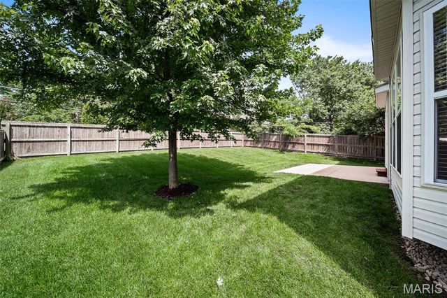 1131 Harwood Road, Des Peres, MO 63131