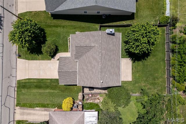 1131 Harwood Road, Des Peres, MO 63131