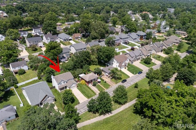 1131 Harwood Road, Des Peres, MO 63131