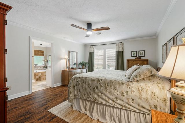8342 Knurled Oak Lane, Spring, TX 77379