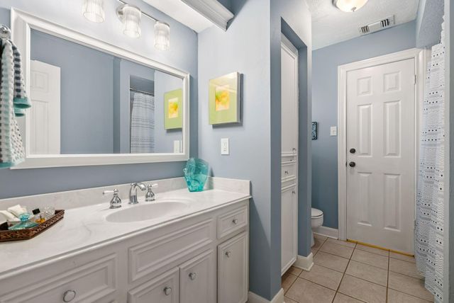 8342 Knurled Oak Lane, Spring, TX 77379
