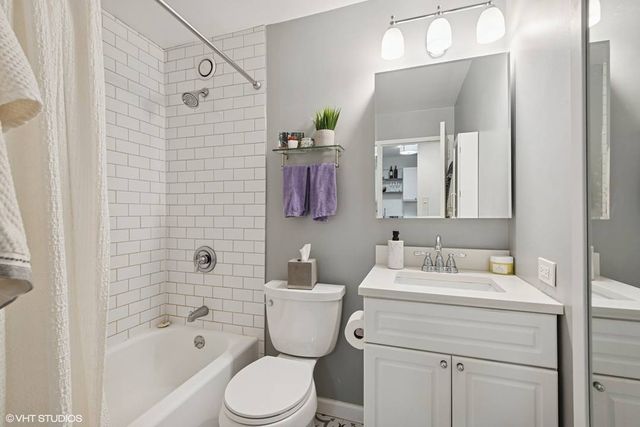211 E Ohio Street 2211, Chicago, IL 60611