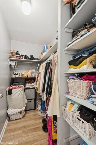 211 E Ohio Street 2211, Chicago, IL 60611