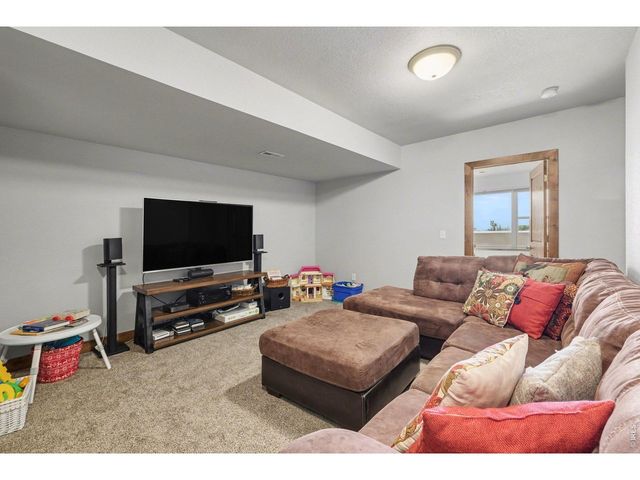 904 Engleman Pl, Loveland, CO 80538