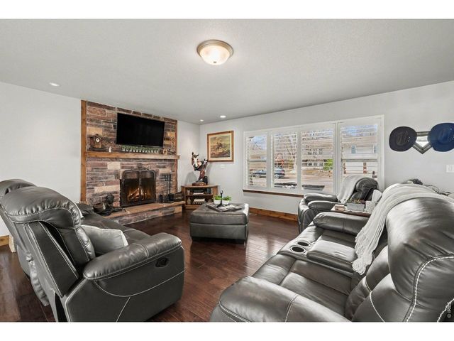 904 Engleman Pl, Loveland, CO 80538