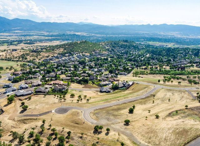 4942 Summerview Drive, Medford, OR 97504