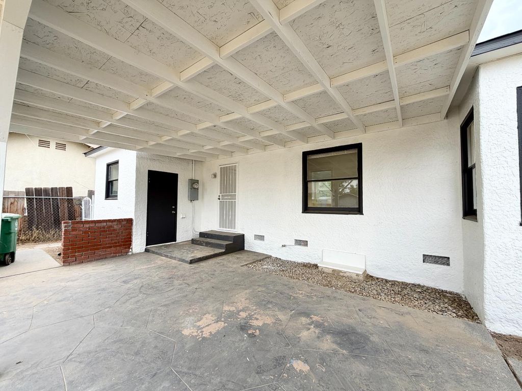 Image 16 of property listing at 2856 B Street, Selma, CA 93662