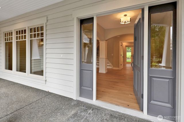 8784 Goshawk Road, Blaine, WA 98230