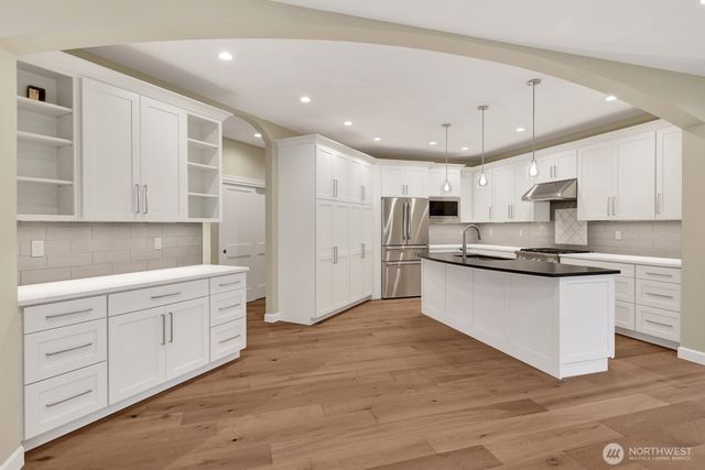 8784 Goshawk Road, Blaine, WA 98230