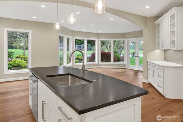 8784 Goshawk Road, Blaine, WA 98230