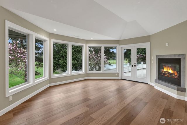 8784 Goshawk Road, Blaine, WA 98230