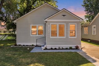 23826 Columbus Avenue, Warren, MI 48089