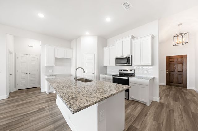 502 W 2nd Street, Venus, TX 76033