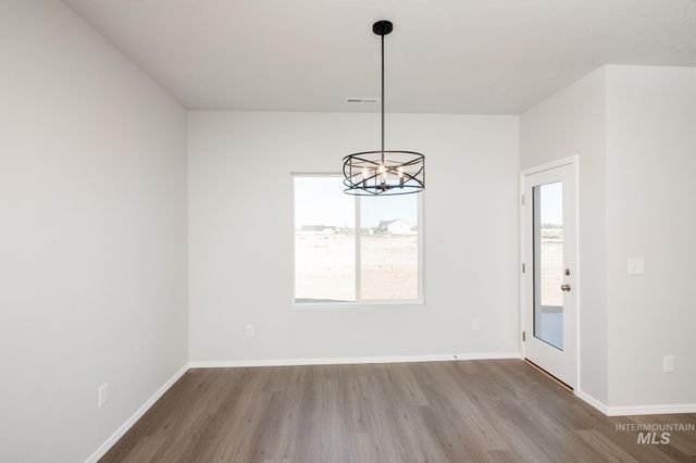 1079 Woods Bog Ct, Middleton, ID 83644