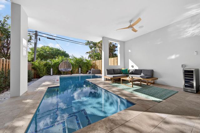 1121 NE 17th Avenue, Fort Lauderdale, FL 33304