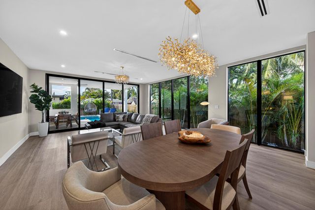 1121 NE 17th Avenue, Fort Lauderdale, FL 33304