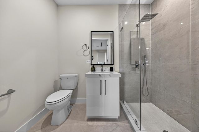 1121 NE 17th Avenue, Fort Lauderdale, FL 33304