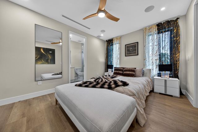 1121 NE 17th Avenue, Fort Lauderdale, FL 33304