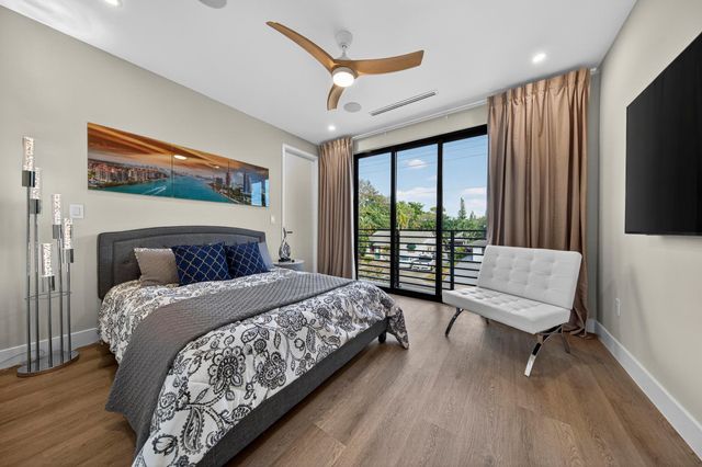 1121 NE 17th Avenue, Fort Lauderdale, FL 33304